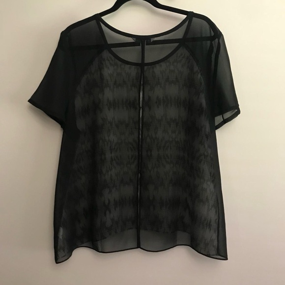 AE Sheer Printed Top - Picture 2 of 4